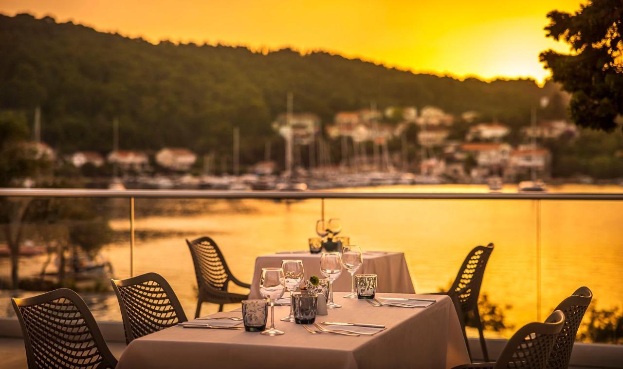 Aminess Vival Port9 Resort Medvinjak Экстерьер фото